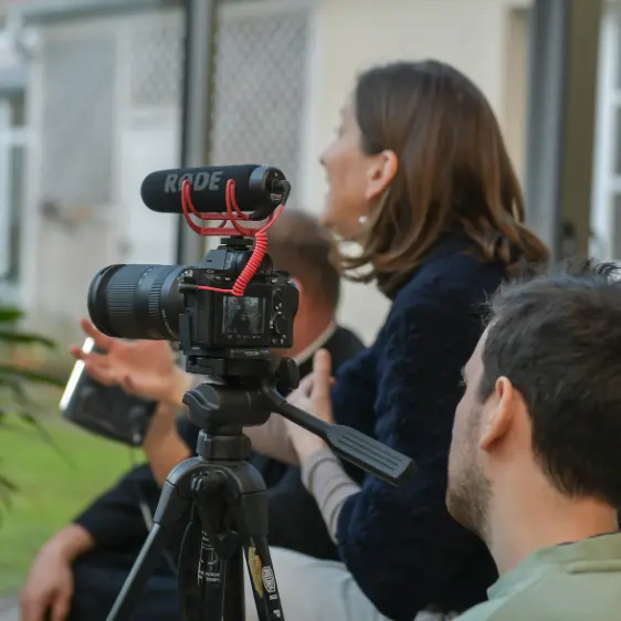 Axelle de Feraudy d'in Altum communication en cours d'interview